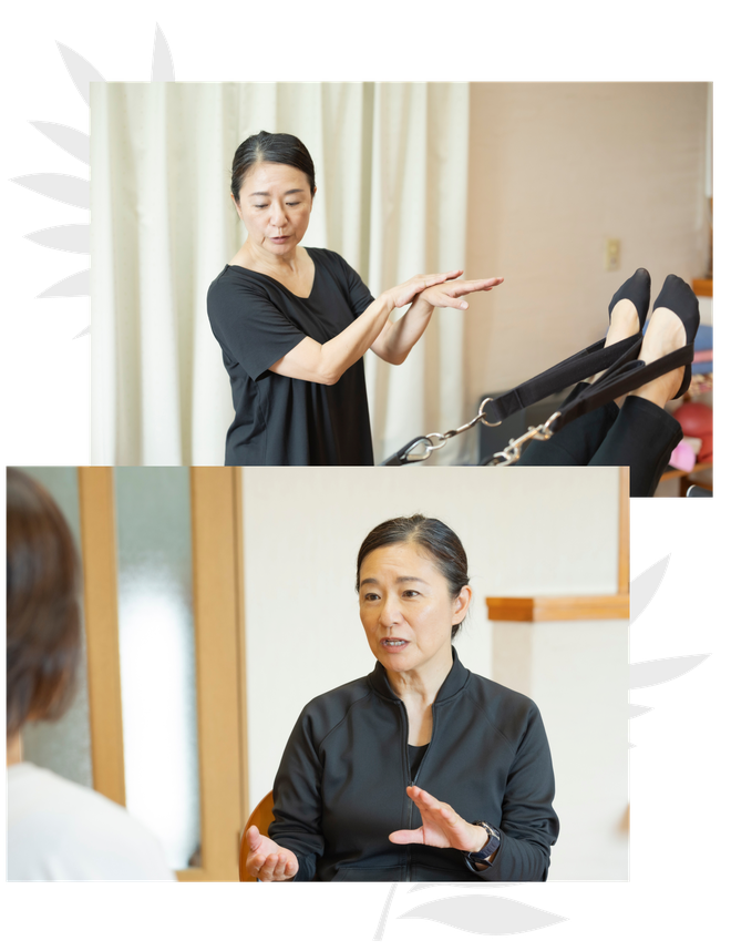 講師 荒藤が、マシンピラティスで足を伸ばすよう生徒に指導しています。カウンセリングでは、生徒と向き合い話をしています。