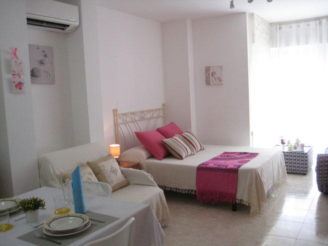 www.adapeniscola-apartamentos.com