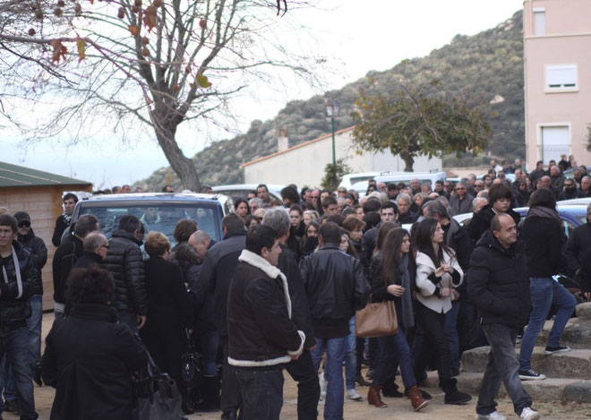 De Balagne et des quatre coins de l'île, ils étaient plus d'un millier à rendre un dernier hommage à André Francisci