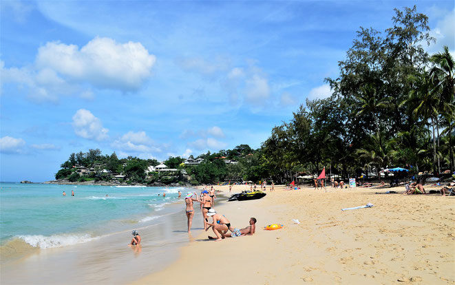 freaky finance, freaky travel, Kata Noi Beach, Strand, Menschen, Bäme, Meer