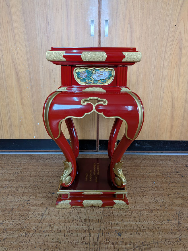 朱塗・金色塗装仕上（金具含）