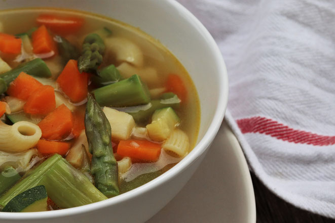 Minestrone mit Nudeln