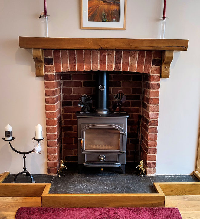 4-Piece Fireplace Chamber in Olde Coach House Brick