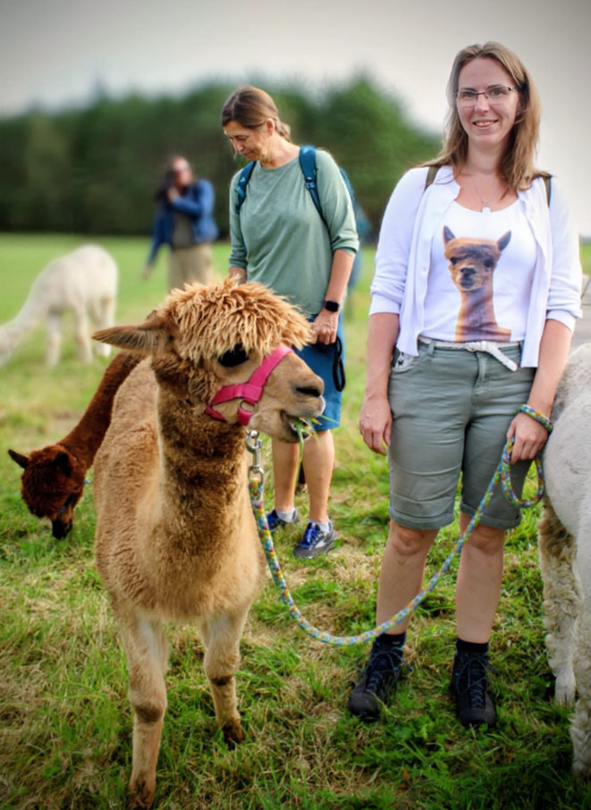 Wanderung mit Auszeit auf der Weide, Alpaka