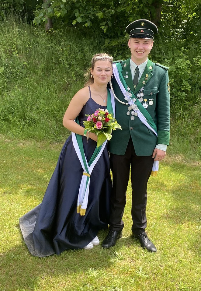 Jugendkönigspaar Viktoria Obermeier und Lennert Harth (Lotze)