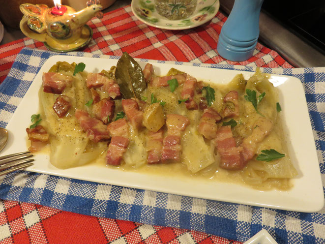 Gourmandises TV - Endives à la crème et lardons en cocotte - Mère Mitraille