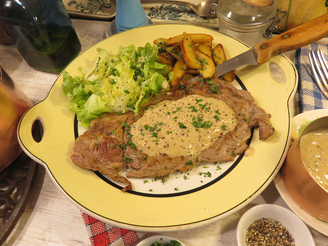 RECETTE : FAUX FILET SAUCE AU POIVRE maison, comme au restaurant -Gourmandises TV