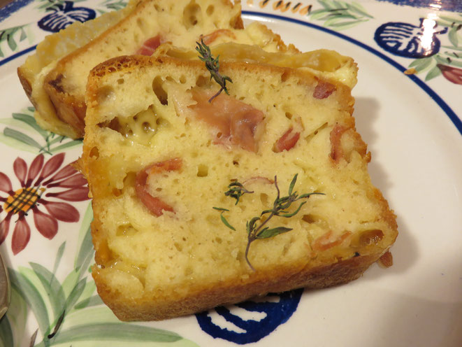 Canal Gourmandises - "Cake Raclette" à la Savoyarde de la Mère Mitraille