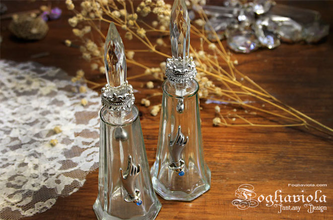 witch bottles for altar e decor