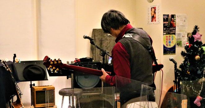 本番前、音出しチェック中。　Photo by Asumi T.