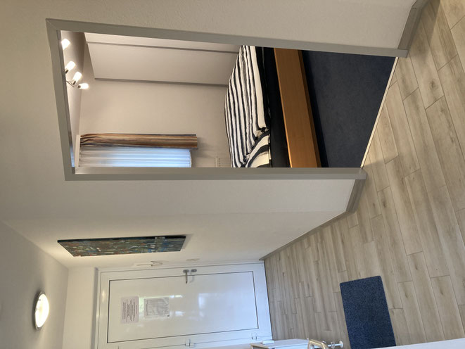 Direkte Strandlage an der Promenade. Frisch renoviert. Südlage mit