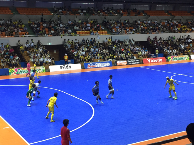 Futsal F-League match between Pescadola Machida and Fugador Sumida at Machida municipal gymnasium Tokyo Machida city tokyo derby match futsal sport tourism