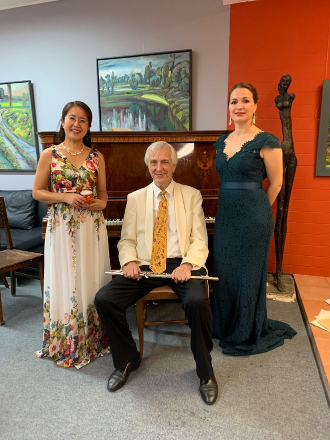 v.r., Frau Somicheva, Herr Riemer und ich 右からSomicheva氏、Riemer氏、私