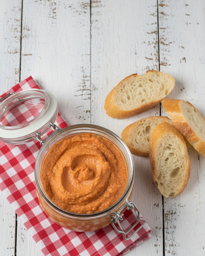 Vegetarische Streichcreme Paprika Chili aus dem Thermomix wie von Aldi, DM, Rewe, Edeka