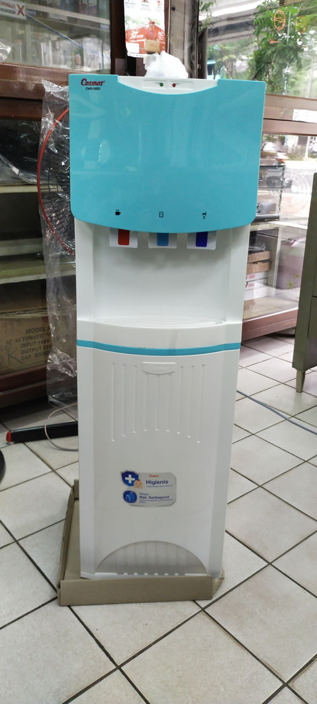 Dispenser cosmos