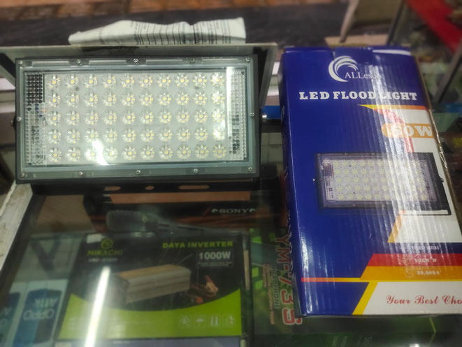 Lampu Led Sorot 50W. Cahaya putih 