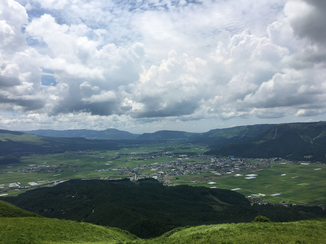 福岡県手乗りインコ小鳥販売店ペットミッキン　平成28年11月13日の阿蘇山