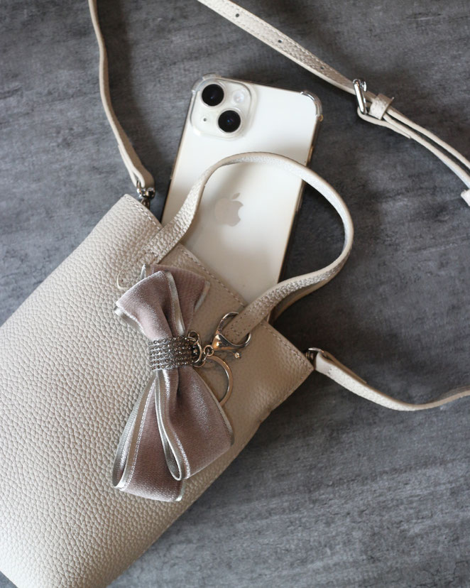 JourFin　ラブリボン　LoveRibbon　りぼん　リボン　リボン教室　芦屋リボン　リボン教室芦屋　リボン教室神戸　リボン教室大阪　リボンワーク　リボンレッスン　リボンレッスン神戸　リボンワーク　リボンデザイン　リボンレッスン　ブローチレッスン　リボンチャーム　リボンブローチ　ベルベットリボン　シャロンリボン　手仕事　ハンドメイド