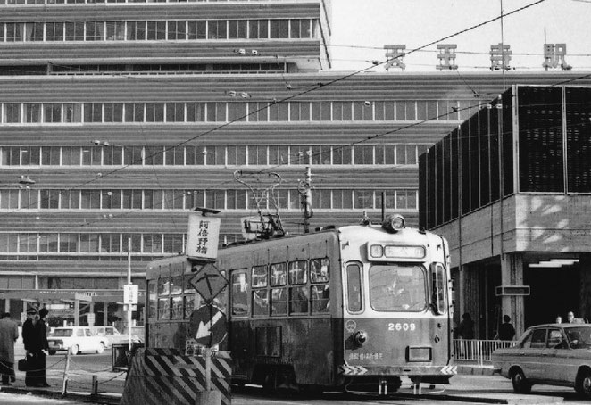 市電時代の阿倍野橋停留場　1968（昭和43）年