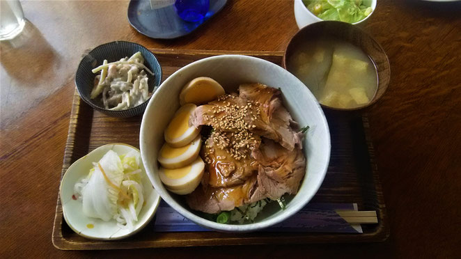 あじさい鍼灸マッサージ治療院　キイトス茶房矢来丼