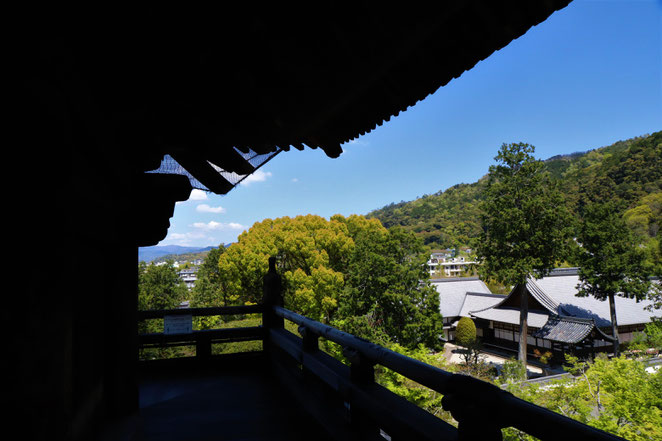 あじさい鍼灸マッサージ治療院　南禅寺の三門から見た景色