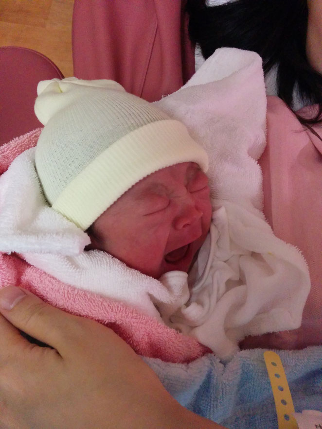 あじさい鍼灸マッサージ治療院　生まれたばかりの子ども