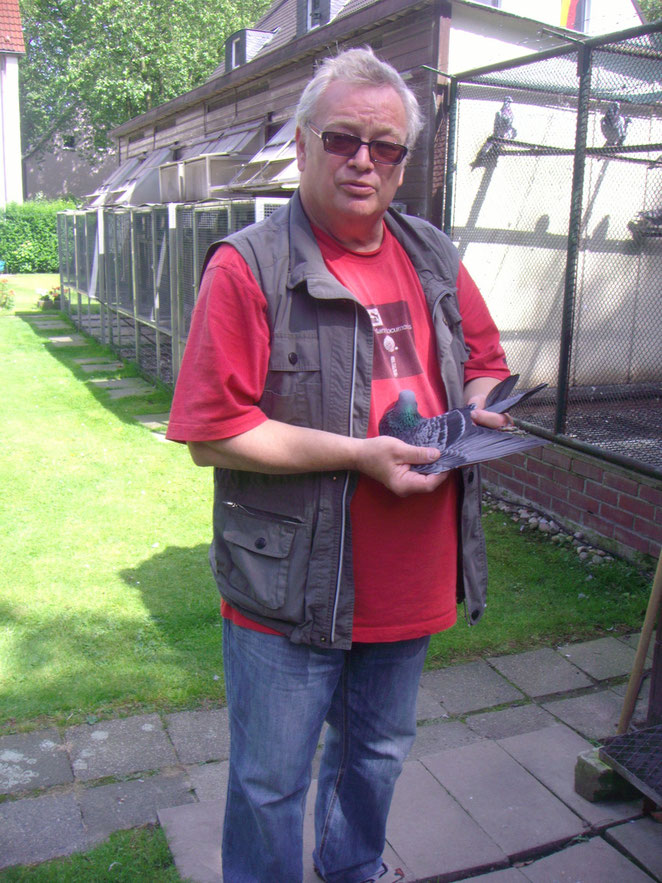 Manfred Otermans und sein 1ter Konkursflieger DV-0740-11-458V.