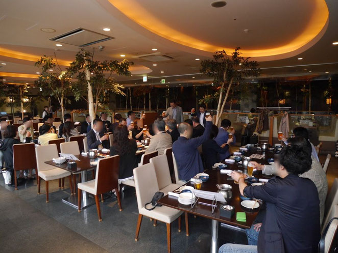 懇親会には多くの方々に参加して頂きました!