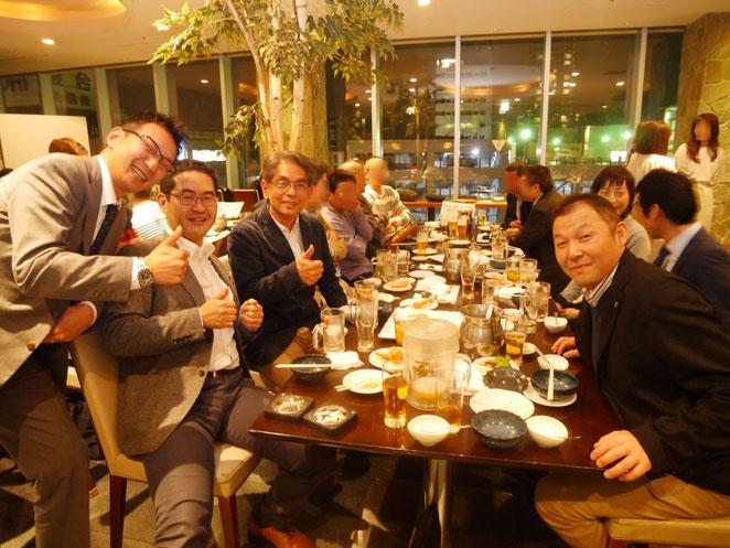 山口さん、大川さん各テーブルを回りお話ありがとうございます!