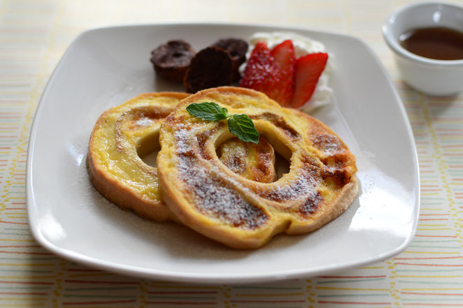 車麩のフレンチトースト（お麩チョコラスク添え）