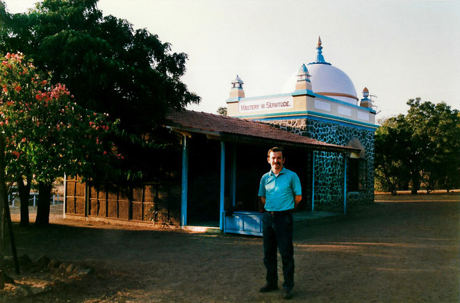 Tony at Meher Baba's Tomb, Upper Meherabad, India - 1988