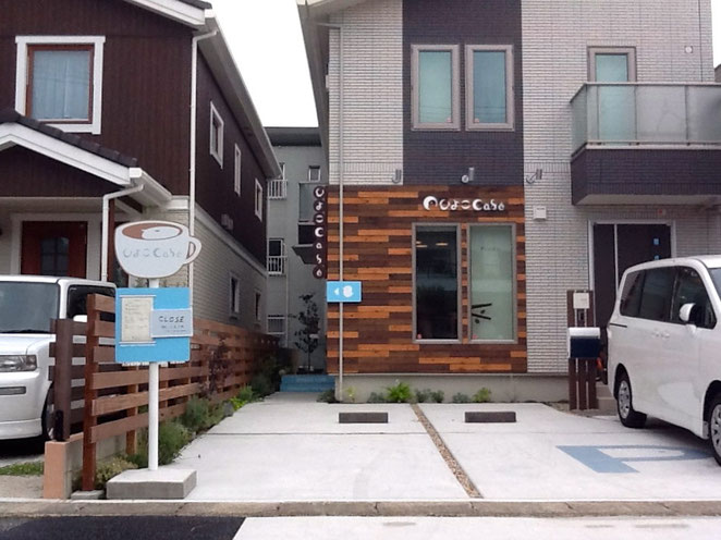 優しい雰囲気のカフェを併設する外構プラン