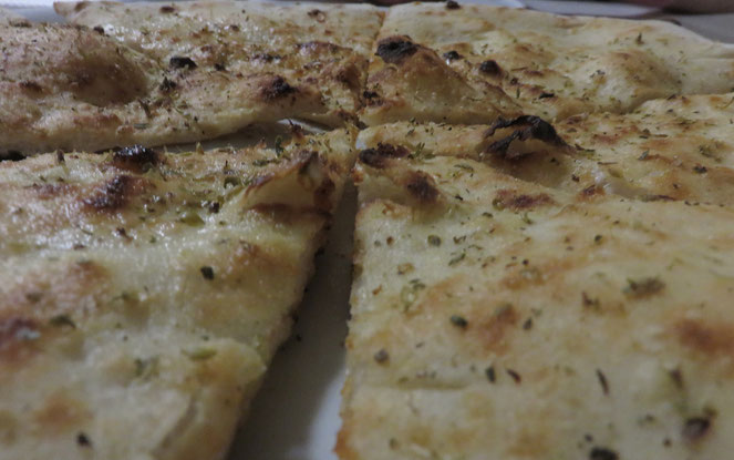 Ciccio: Pizza bread with herbs & garlic / Che bello!!!