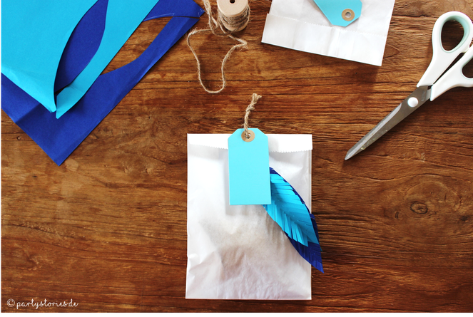 Bild: Geschenke schön verpacken mit Papiertüten, Partystories