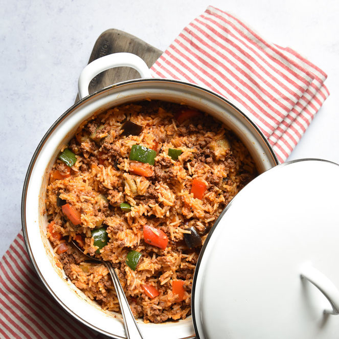 Bunter Reistopf mit Gemüse und (Veggi-)Hack, Gemüse und Reis werden im Thermomix gekocht, das (Veggie-)Hack wird in der Pfanne gemacht und zum Schluss zugegeben, vegan, vegetarisch