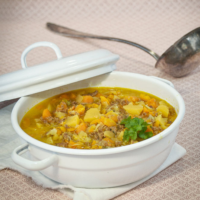 Steckrübeneintopf, Klassiker wie von Omi, mit Möhren, Hackfleisch, vegetarisch, vegan möglich, Thermomix