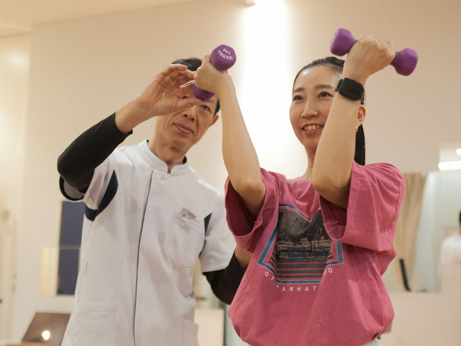女性専用の運動スタジオ