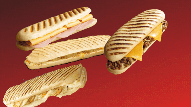 Panini saveurs : Jambon Mozza, Style Burger, 4 fromages, Poulet curry : 6.50€