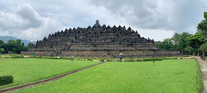 Der Borobudur nahe Yogyakarta auf Java.