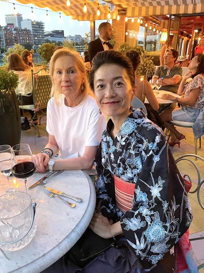 フランスの旅行会社の社長さんご夫妻とパリでディナー