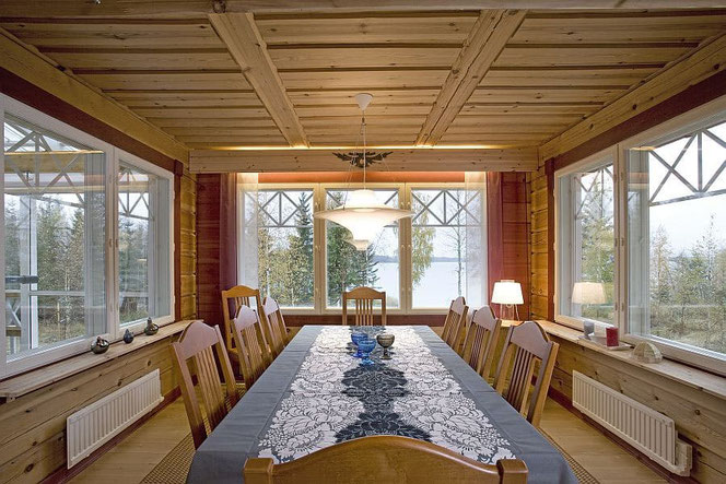 Blockhaus mit Wintergarten - © blockhaus-kuusamo.de