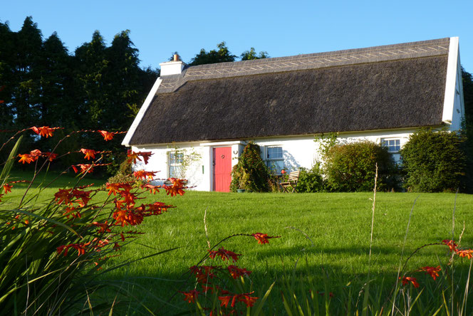 thatched cottages feakle