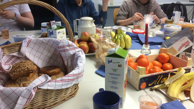 Gemeinsames Frühstück in der Sinologie