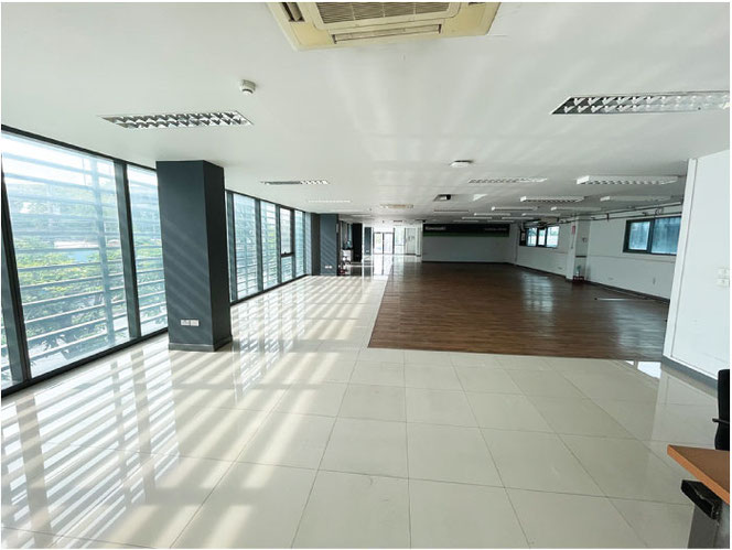 Room No.6 294㎡ 117,600バーツ/月