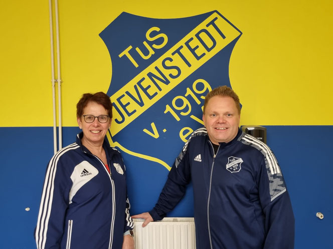Silke Rohwer (Abteilungsleiterin Turnen) und Heiko Wisser (1. Vorsitzender)