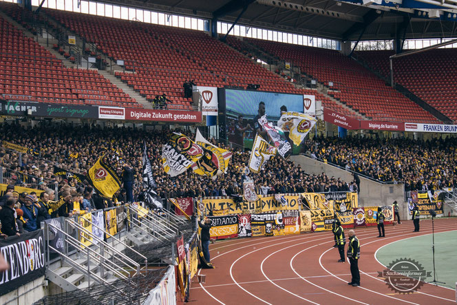 1.FC Nürnberg vs. SG Dynamo Dresden - Max-Morlock-Stadion