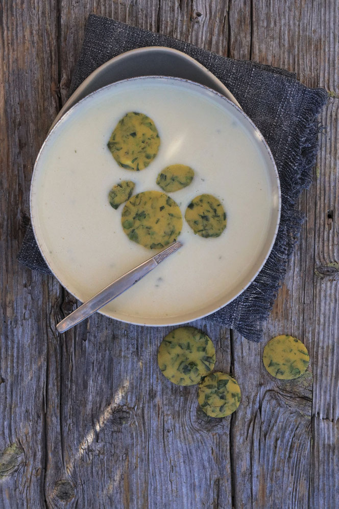 Kräuterschöberl in cremiger Suppe