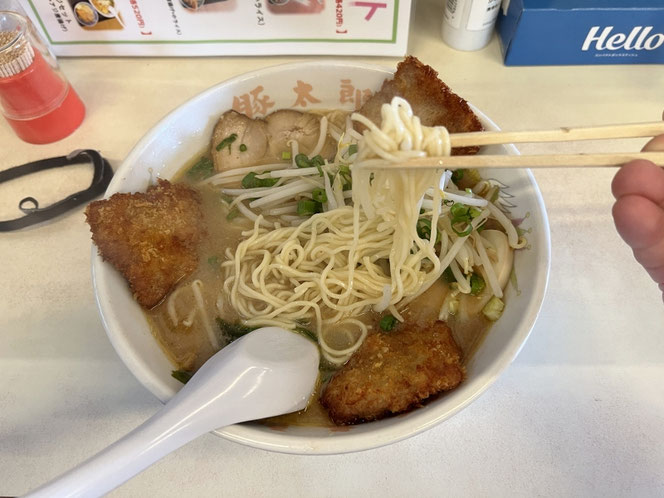 豚太郎 高知のご当地ラーメンチェーン みそカツラーメン