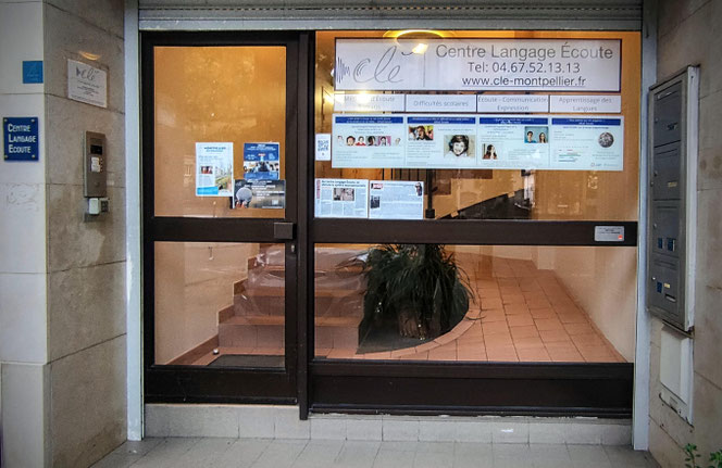 Frédéric CORRADO hypnothérapeute à Montpellier - entrée du cabinet
