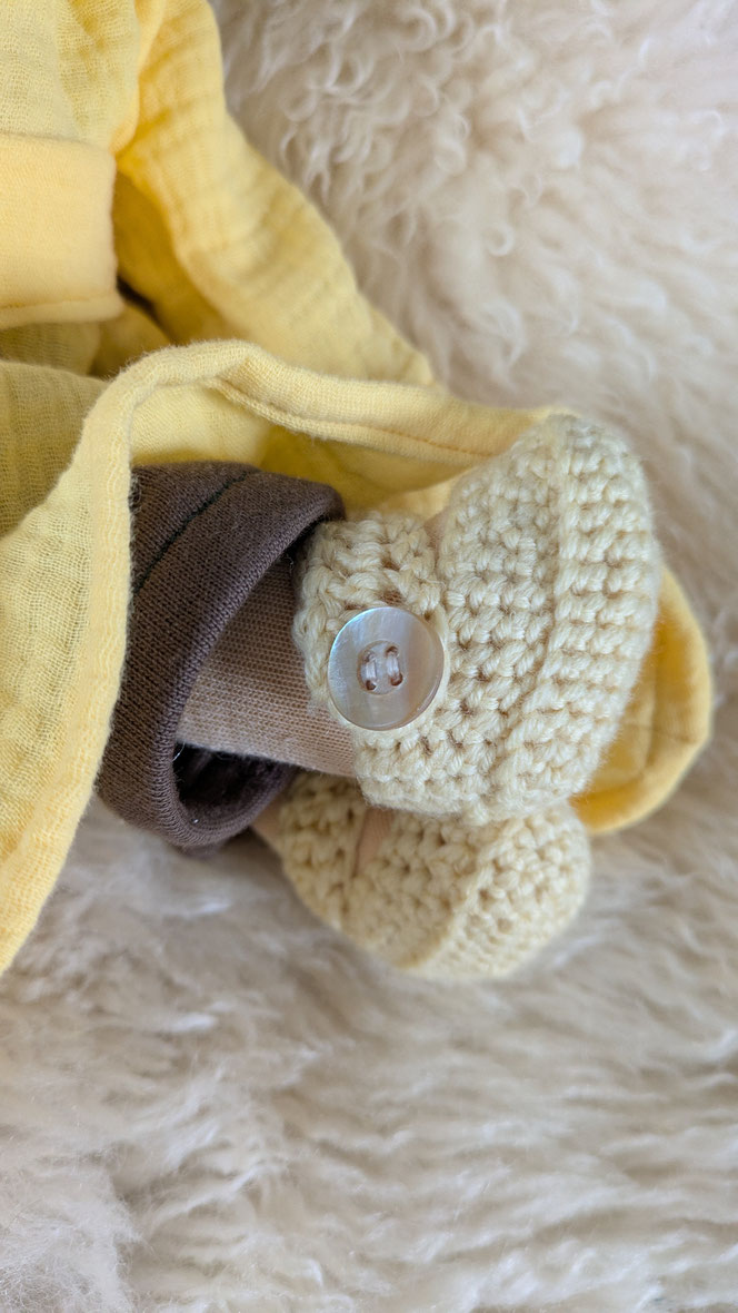 handgemachte Stoffpuppe kaufen, Waldorfart, eigene Puppe anfertigen lassen, individuelle Wunschpuppe, Puppenhandwerk,  Heilungspuppe, inneres Kind Puppe, Puppenfreundin fürs Leben, ökologische Stoffpuppe, bio-fair, Selbstfürsorge, diverse Puppen